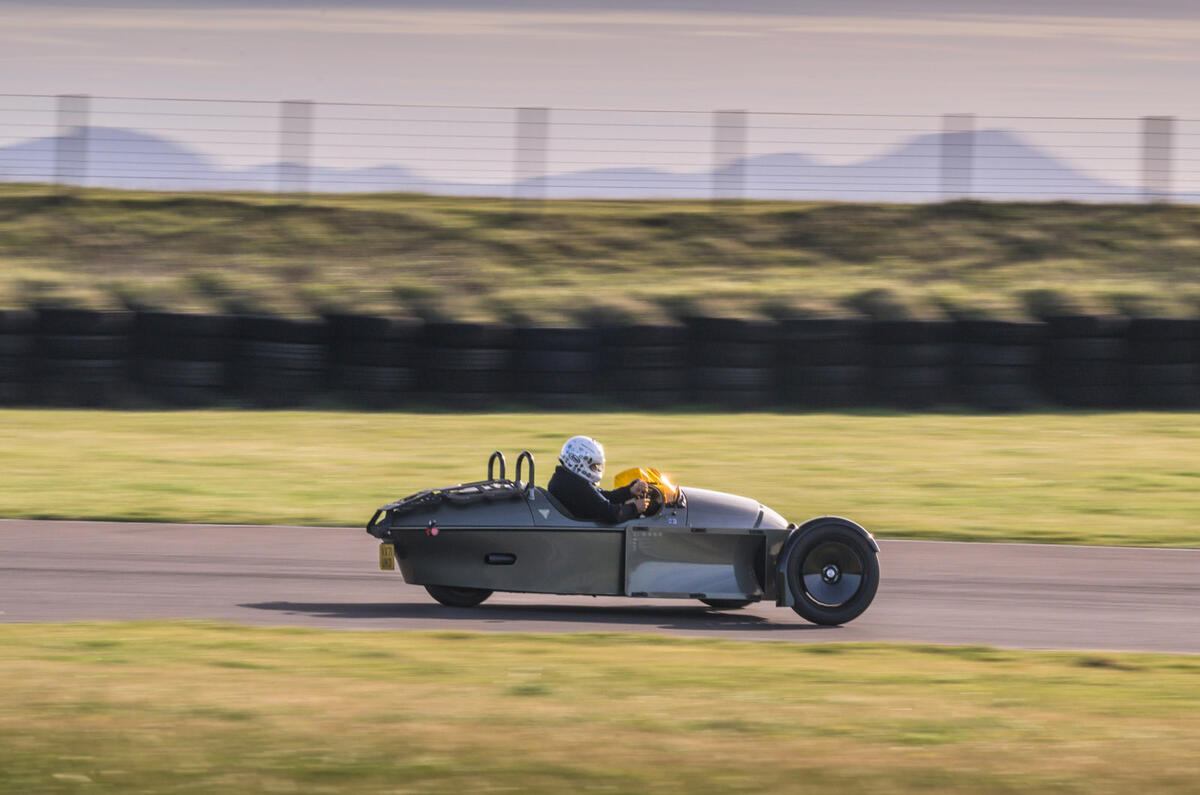 04 Morgan Super 3 RT 2022 side