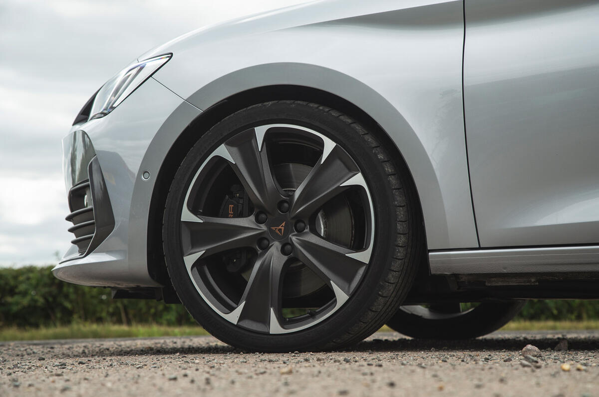 05 Cupra Leon 245 Hatchback RT 2022 wheel