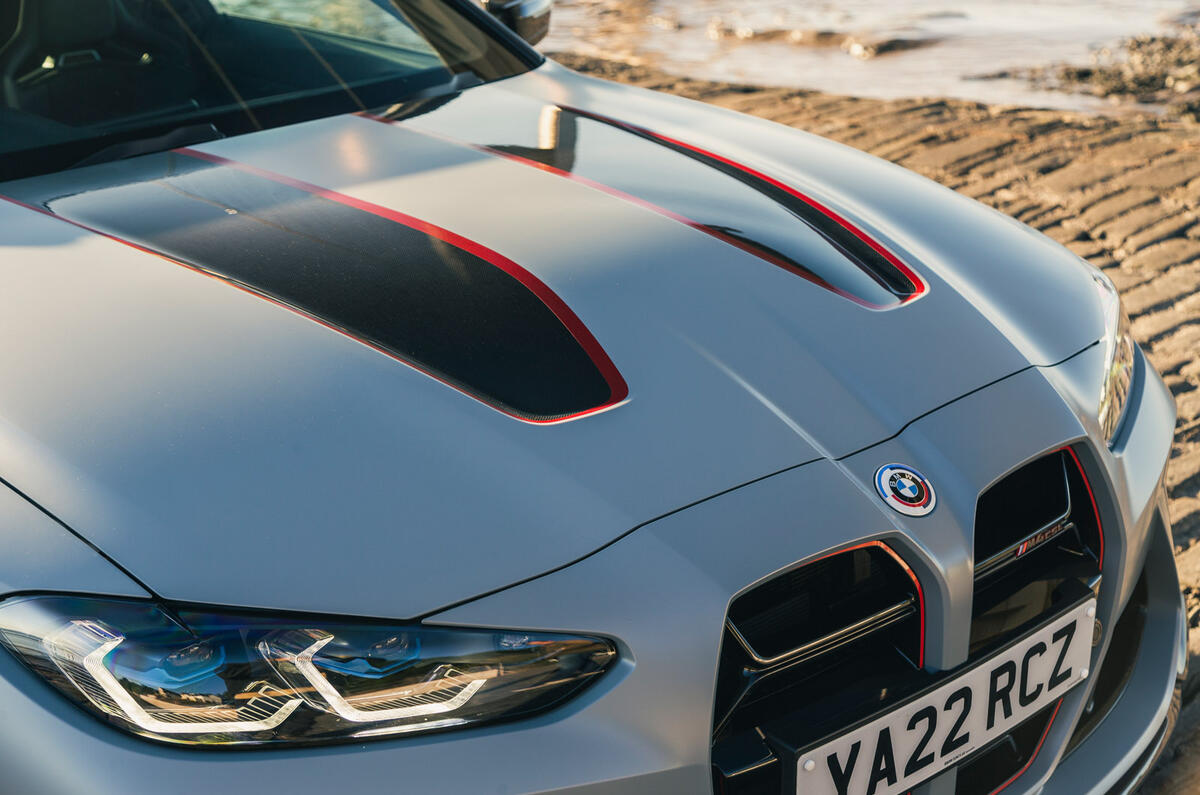 06 BMW M4 CSL RT 2022 bonnet vents