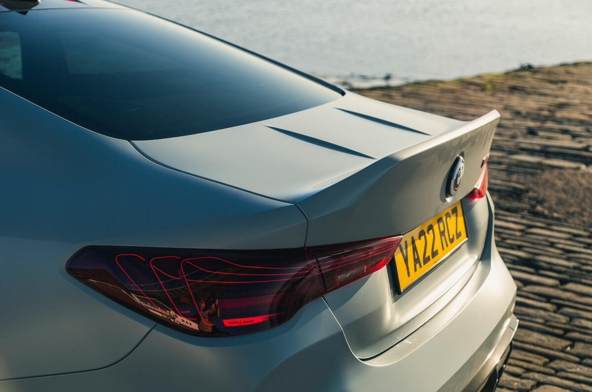 06 BMW M4 CSL RT 2022 boot lid ducktail spoiler