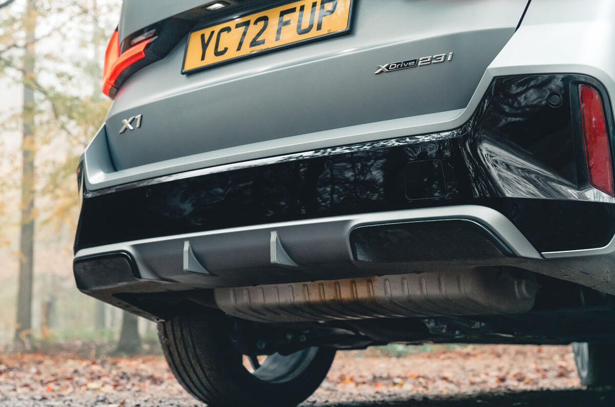 09 BMW X1 23i RT 2023 exhaust diffuser