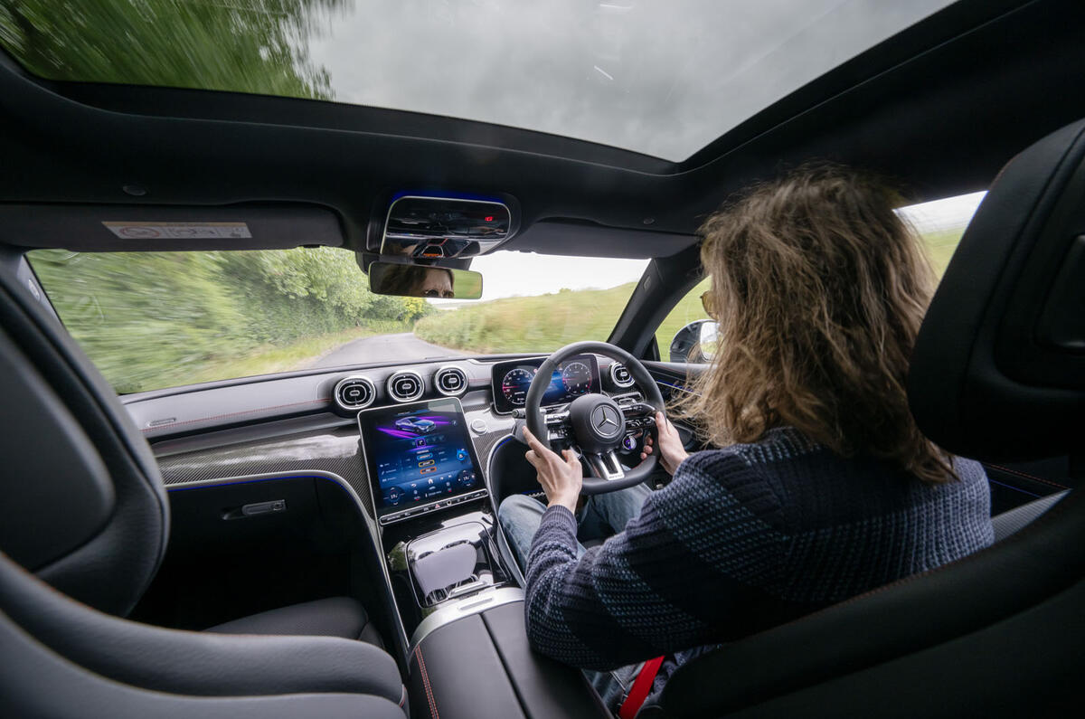 09 Mercedes AMG CLE 53 2024 compte-rendu dash IV driving