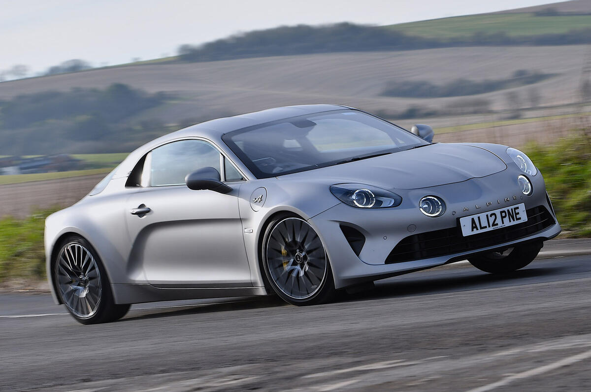 1 Alpine A110 Legende GT 2022 RT suivi avant