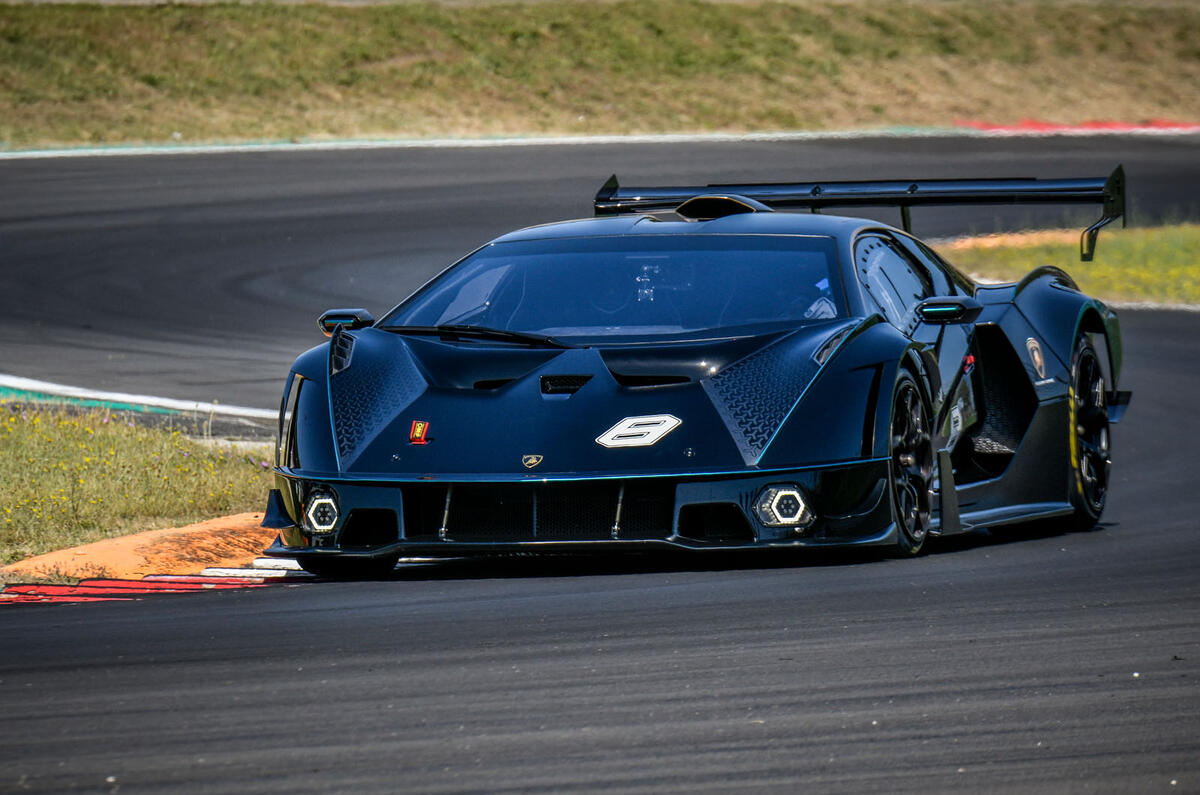 1 Lamborghini Essenza SCV12 2021 RT hero avant