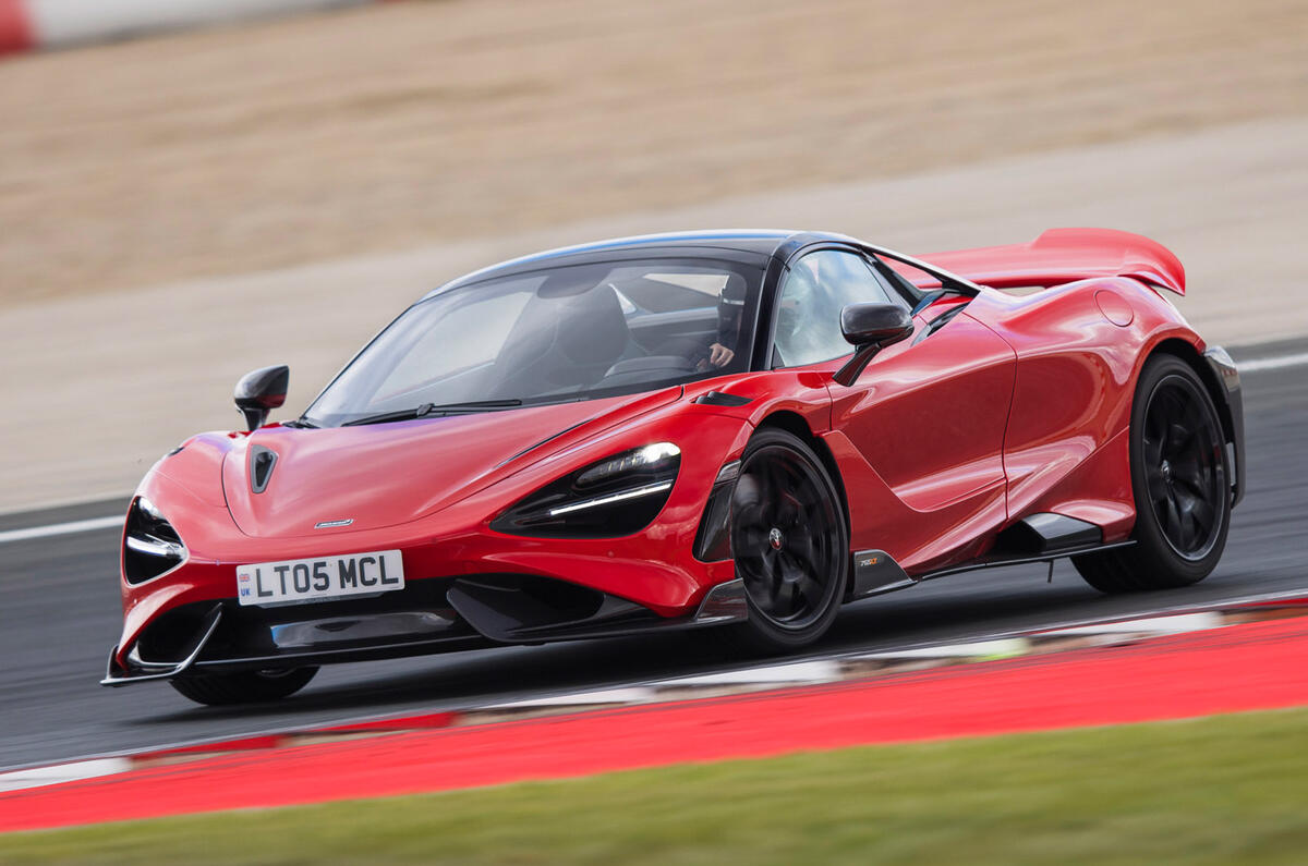 1 McLaren 765LT spider 2021 premier essai essai essai piste