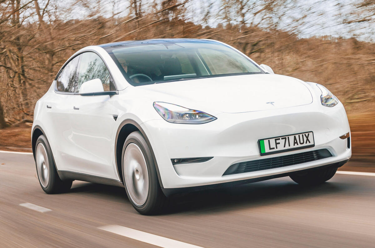 1 Tesla Model Y 2022 : essai routier, test et essai de suivi 