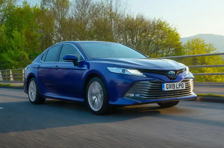 Toyota Camry 2019 review - hero front