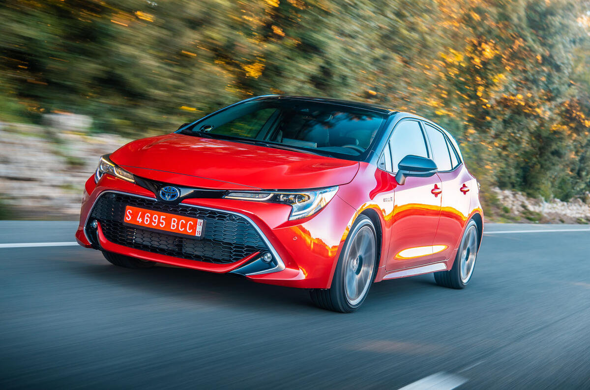 Toyota Corolla hybrid hatchback 2019 road test review - hero front