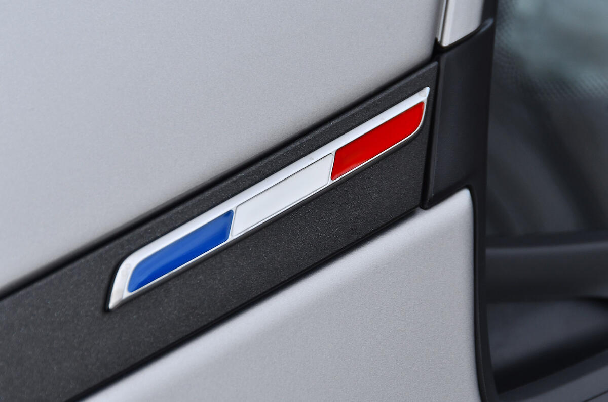 10 Alpine A110 Legende GT 2022 RT tricolore