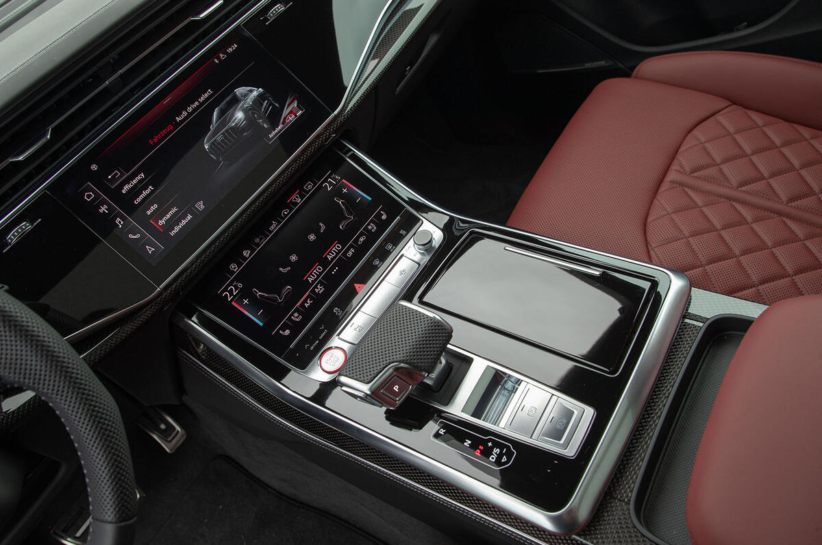 Audi SQ8 2019 road test review - centre console