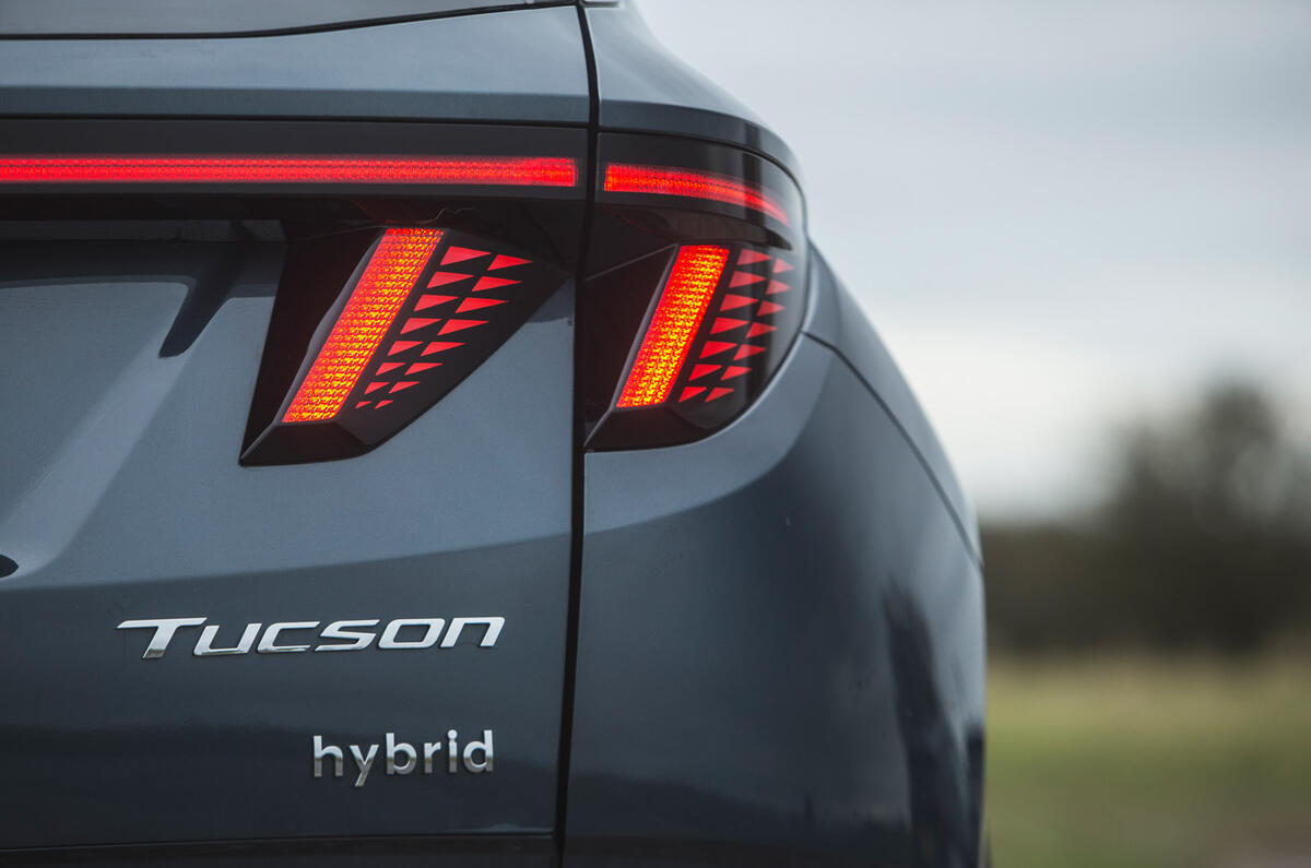 10 Hyundai Tucson 2021 road test review rear lights