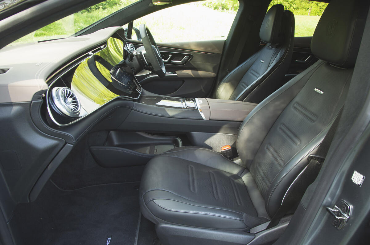 10 Mercedes AMG EQS 53 2022 RT front seats