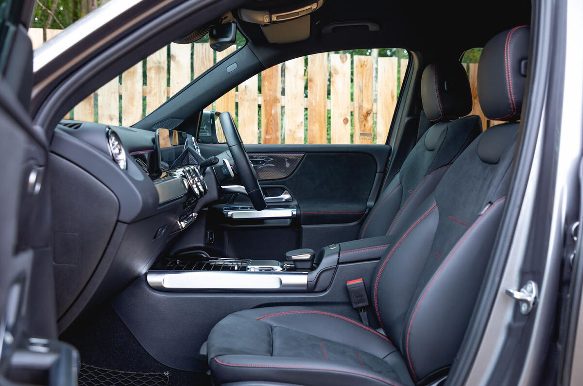 Mercedes-Benz GLB 2020 road test review - cabin