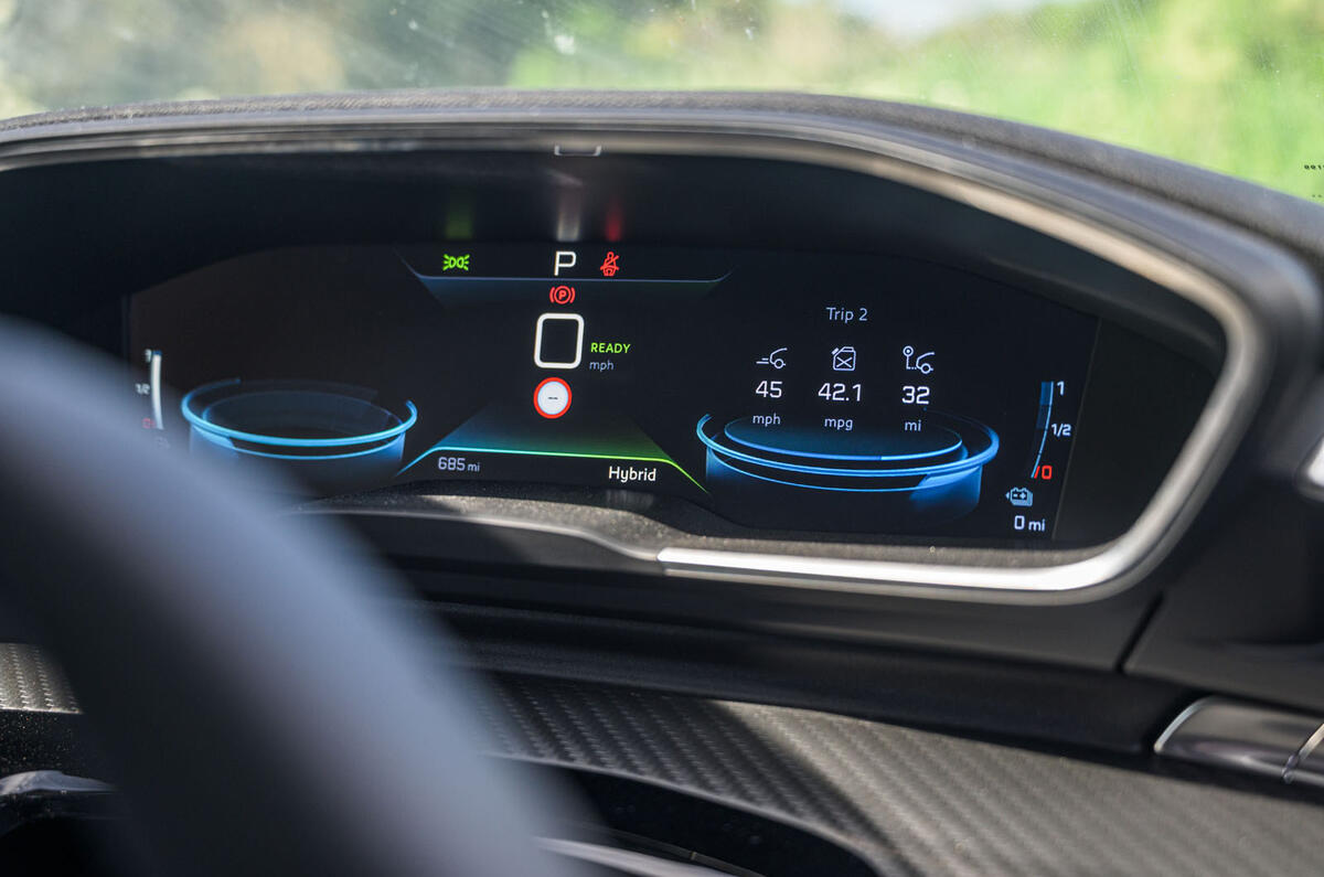 Peugeot 508 SW Hybrid 2020 road test review - instruments