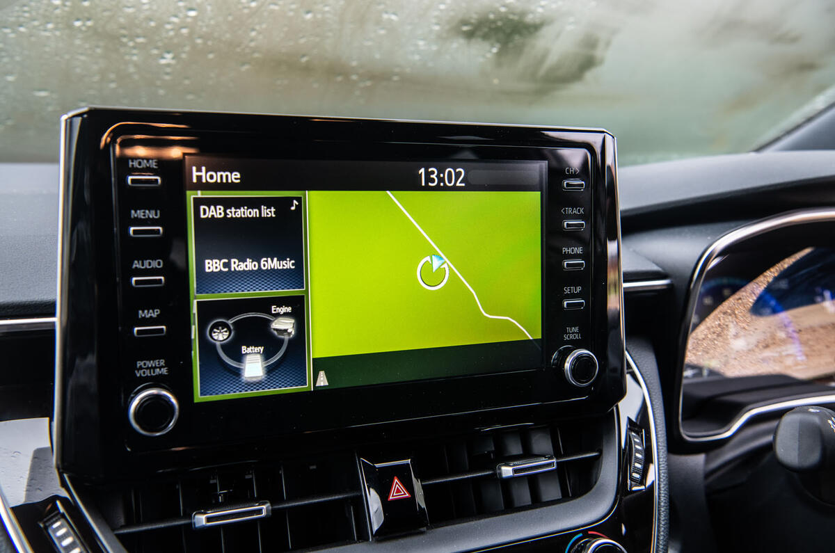 Toyota Corolla Touring Sports 2019 road test review - infotainment