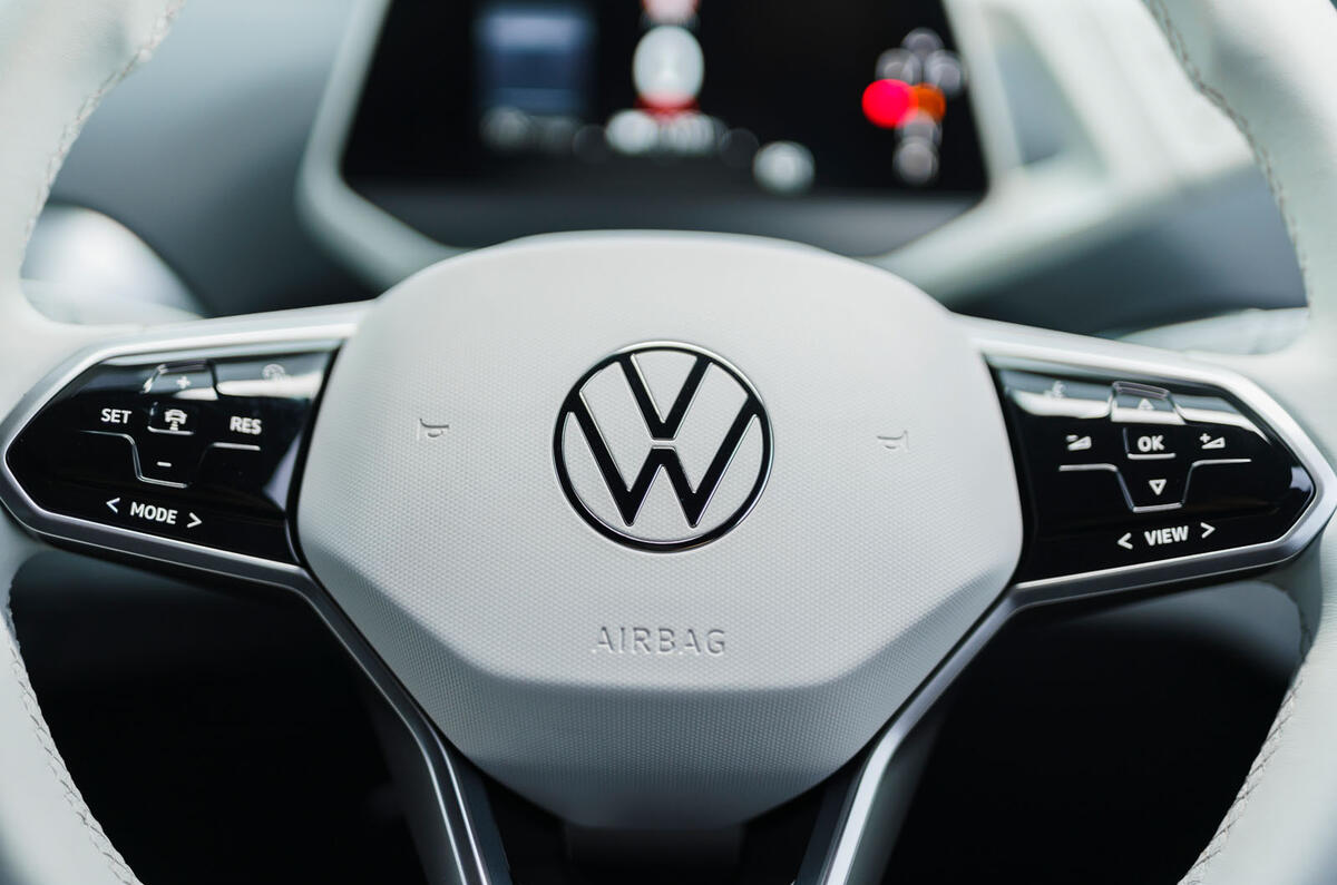 10 volkswagen id 4 2021 uk first drive review steering wheel
