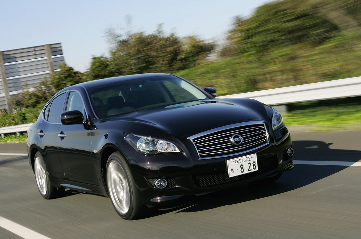 Nissan Fuga 370GT Type S