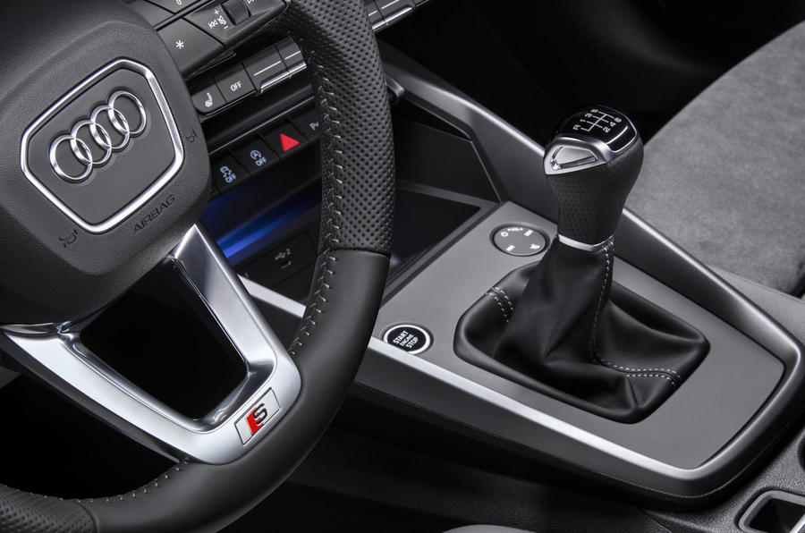 Audi A3 Sportback 2020 : essai routier - levier de vitesse