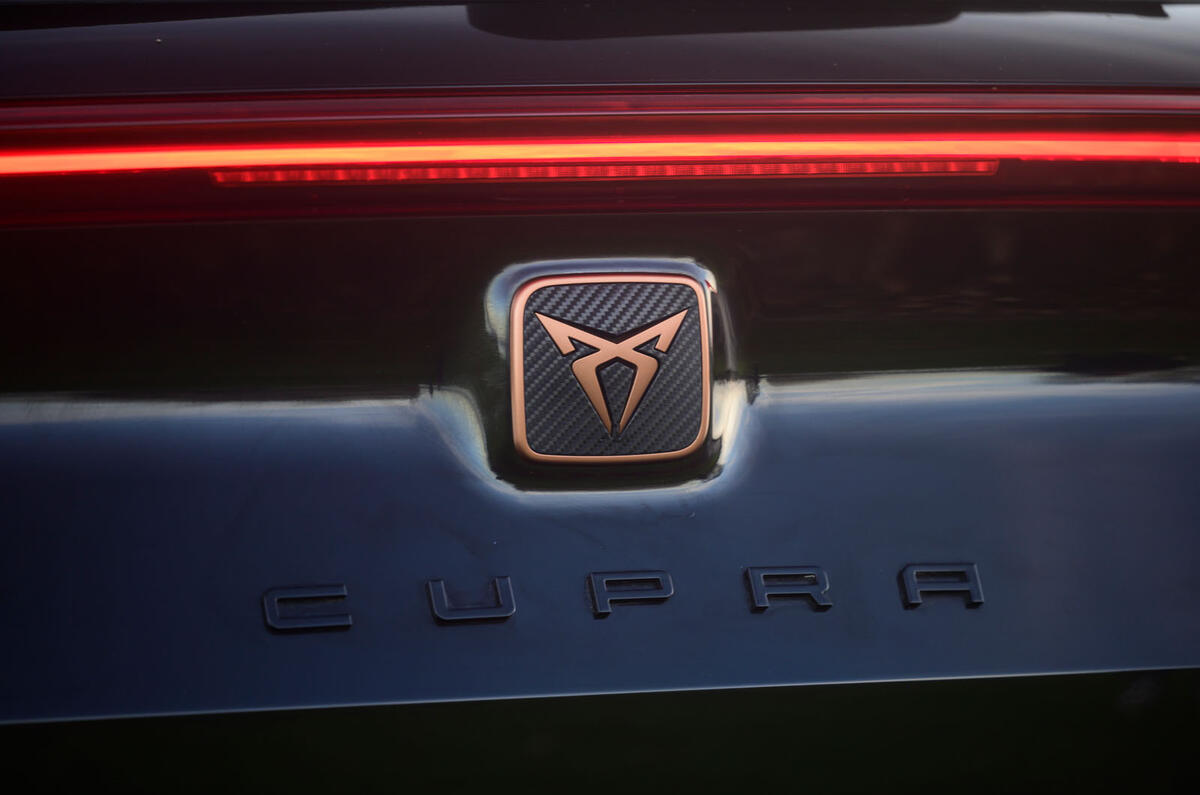 11 Cupra Formentor 2021 examen routier examen badge arrière