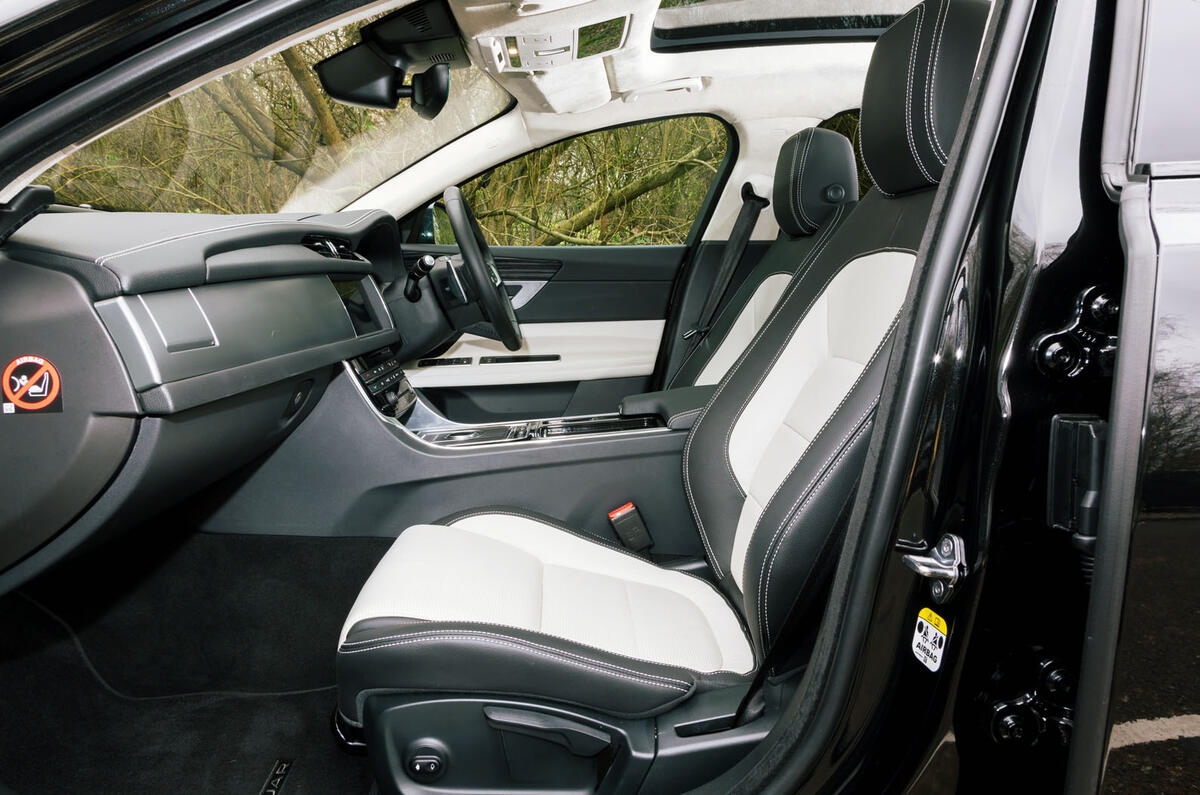 Jaguar XF Sportbrake 2019 road test review - cabin
