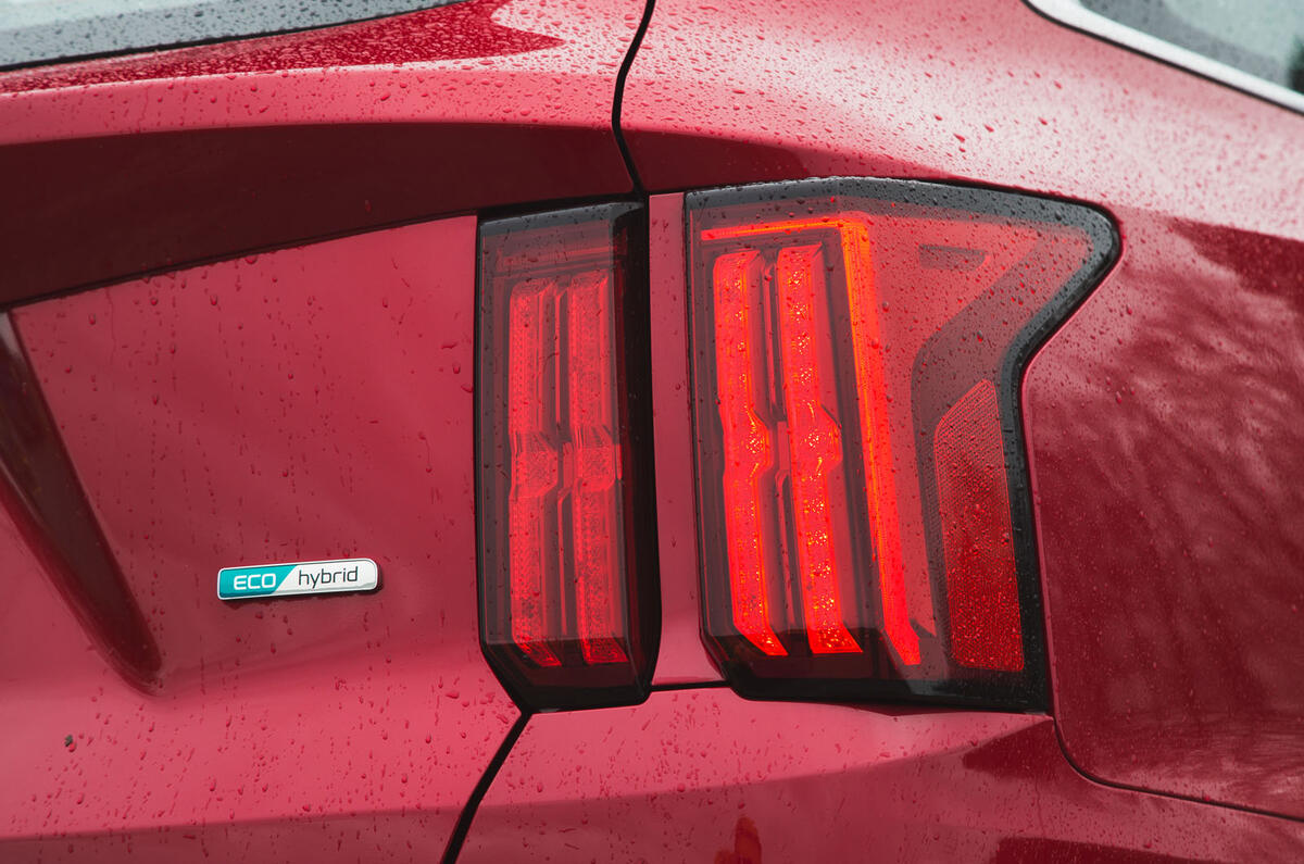 11 Kia Sorento 2021 road test review rear lights