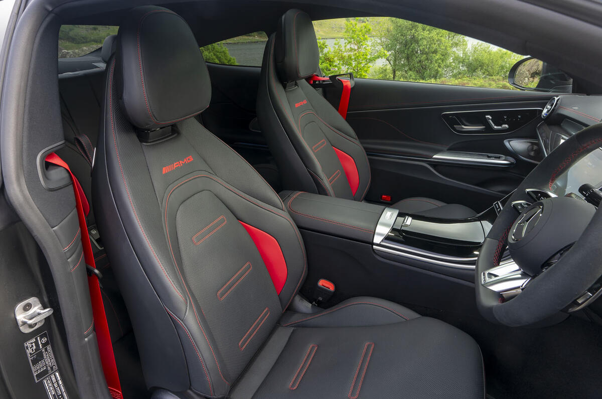 11 Mercedes AMG CLE 53 2024 compte-rendu sièges avant