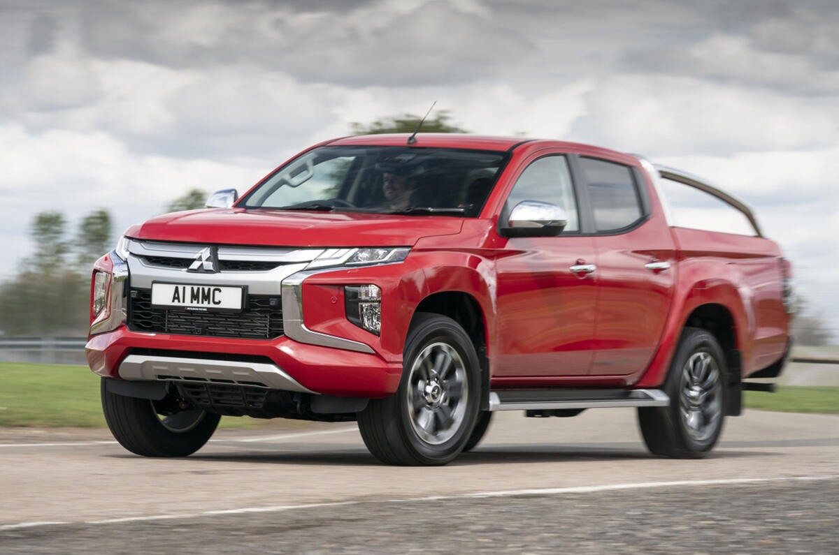 Mitsubishi L200 2019 road test review - cornering front