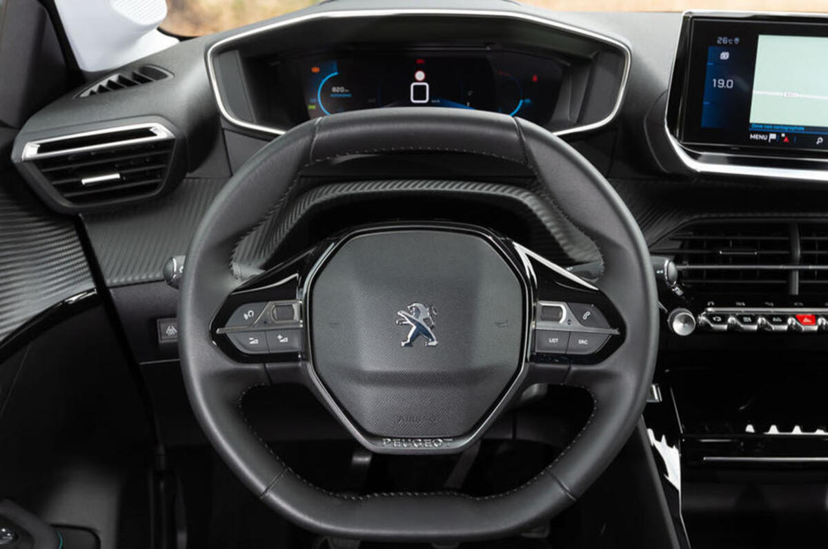 Peugeot 208 2020 road test review - dashboard