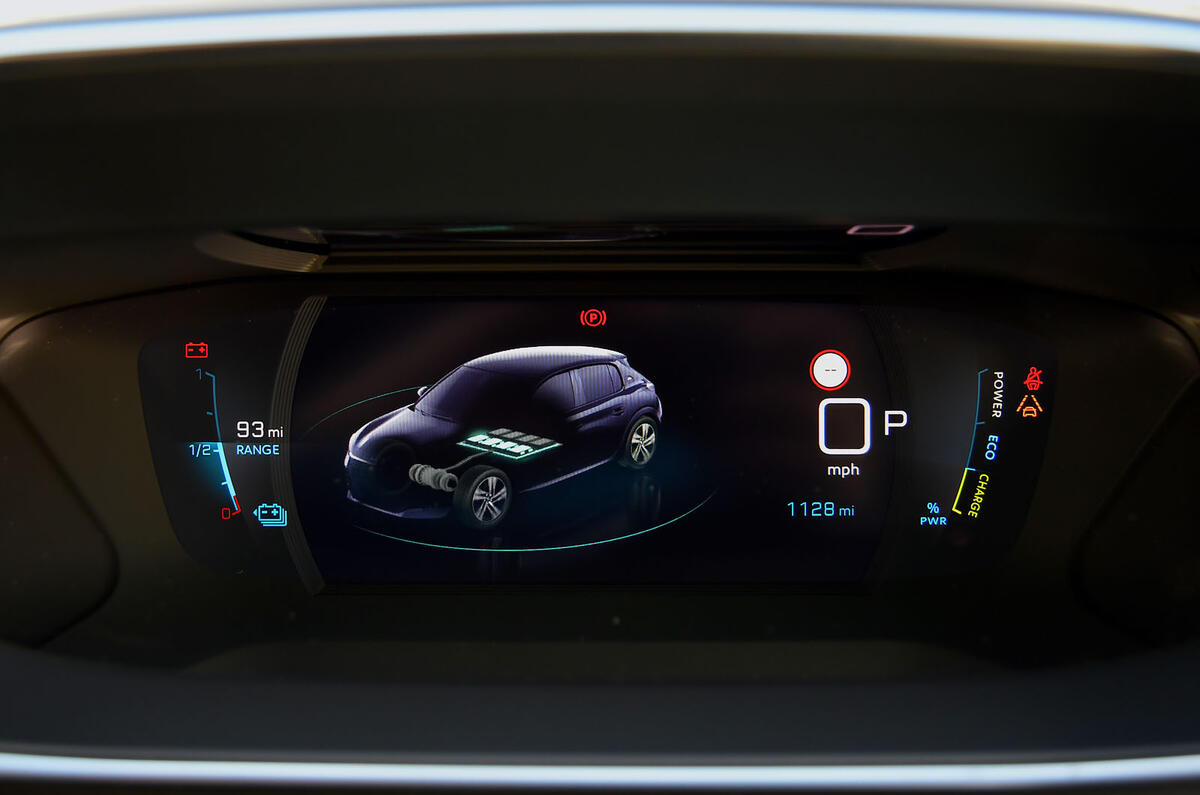 Peugeot e-208 2020 road test review - instruments