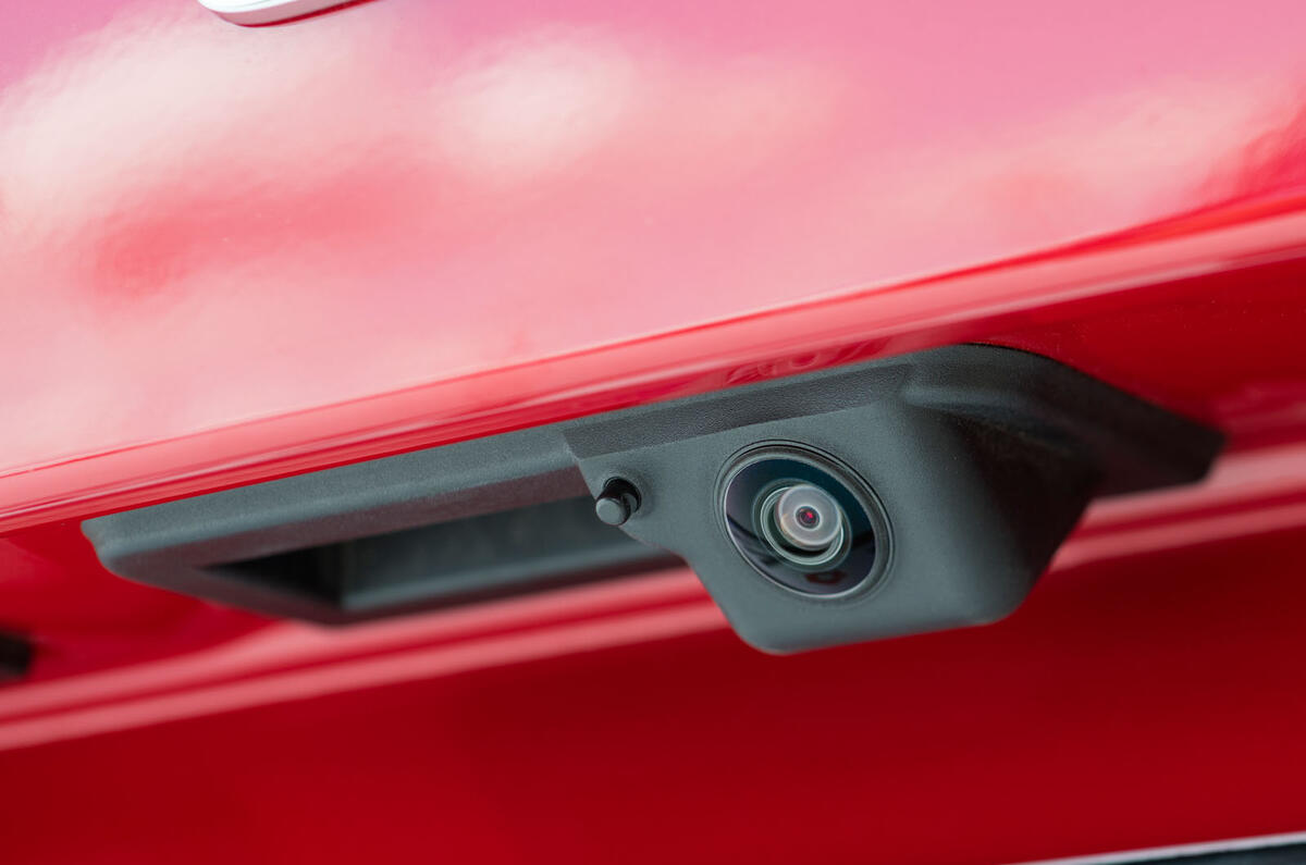 Skoda Kamiq 2019 road test review - rear view camera