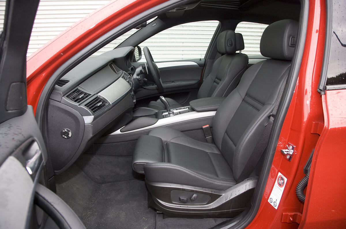 BMW X6 M 4.4 V8 first UK drive