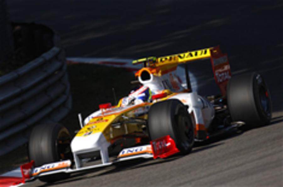 Briatore, Symonds leave Renault