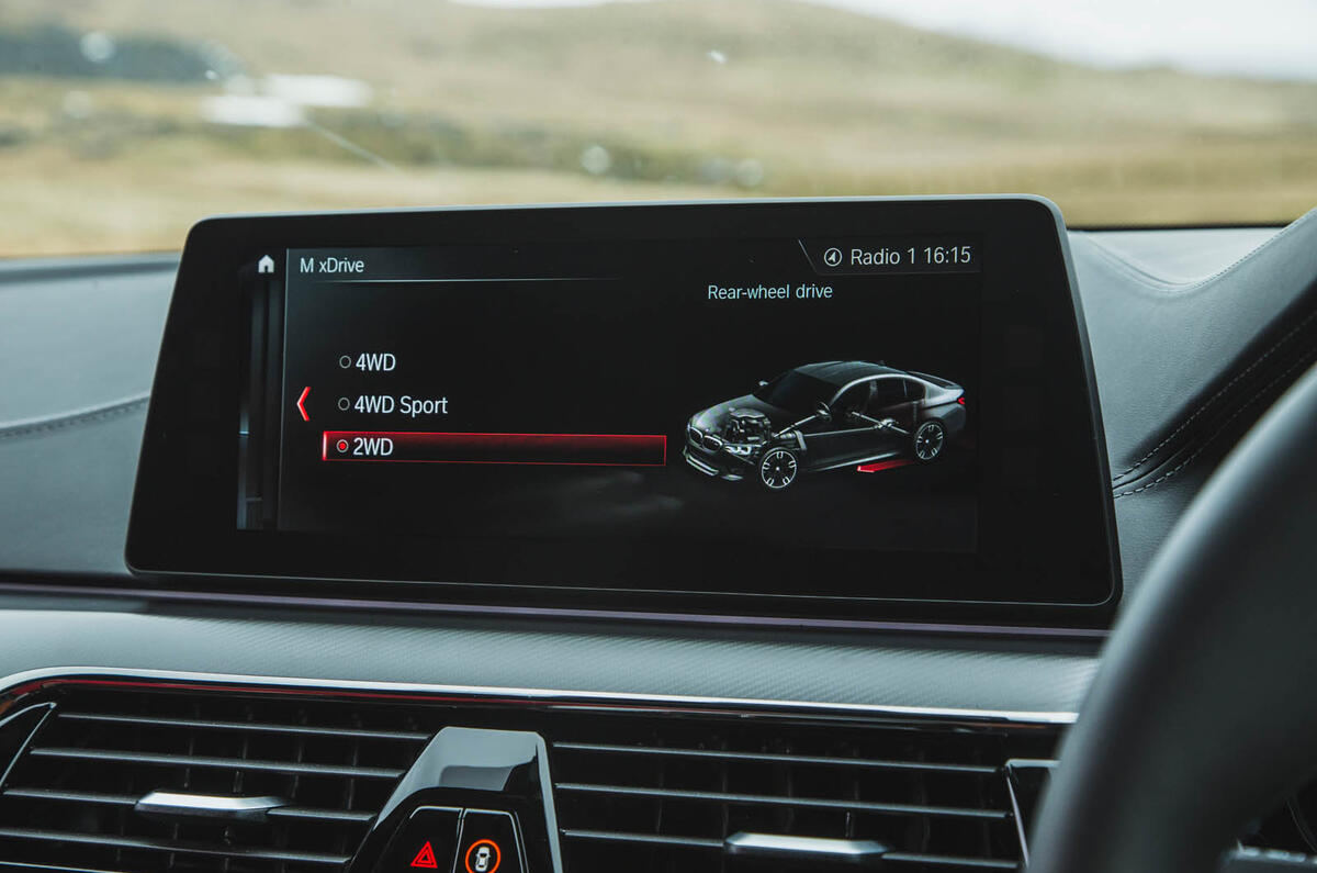 BMW M5 2018 review infotainment