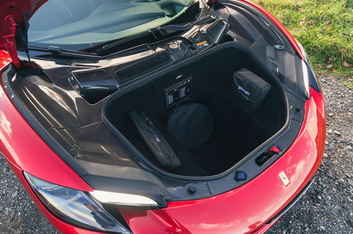 12 Ferrari 296 GTB RT 2023 frunk boot