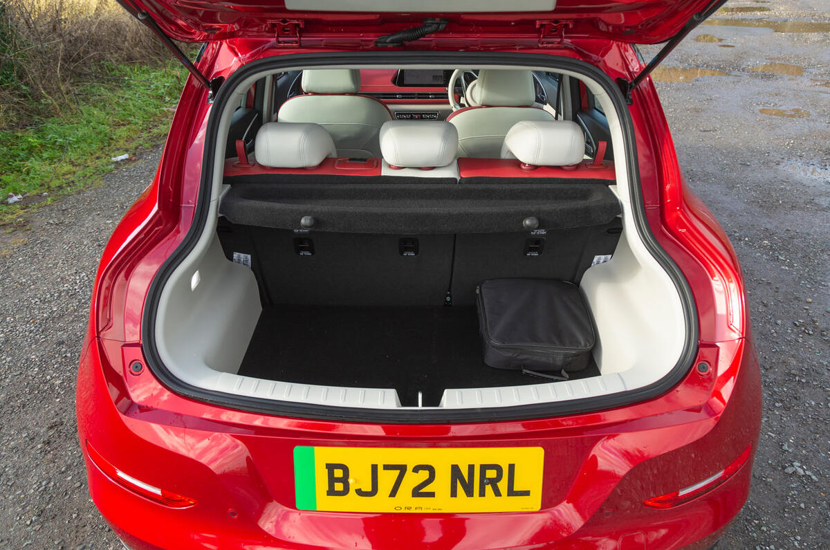 12 GWM ORA Funky Cat RT 2023 boot