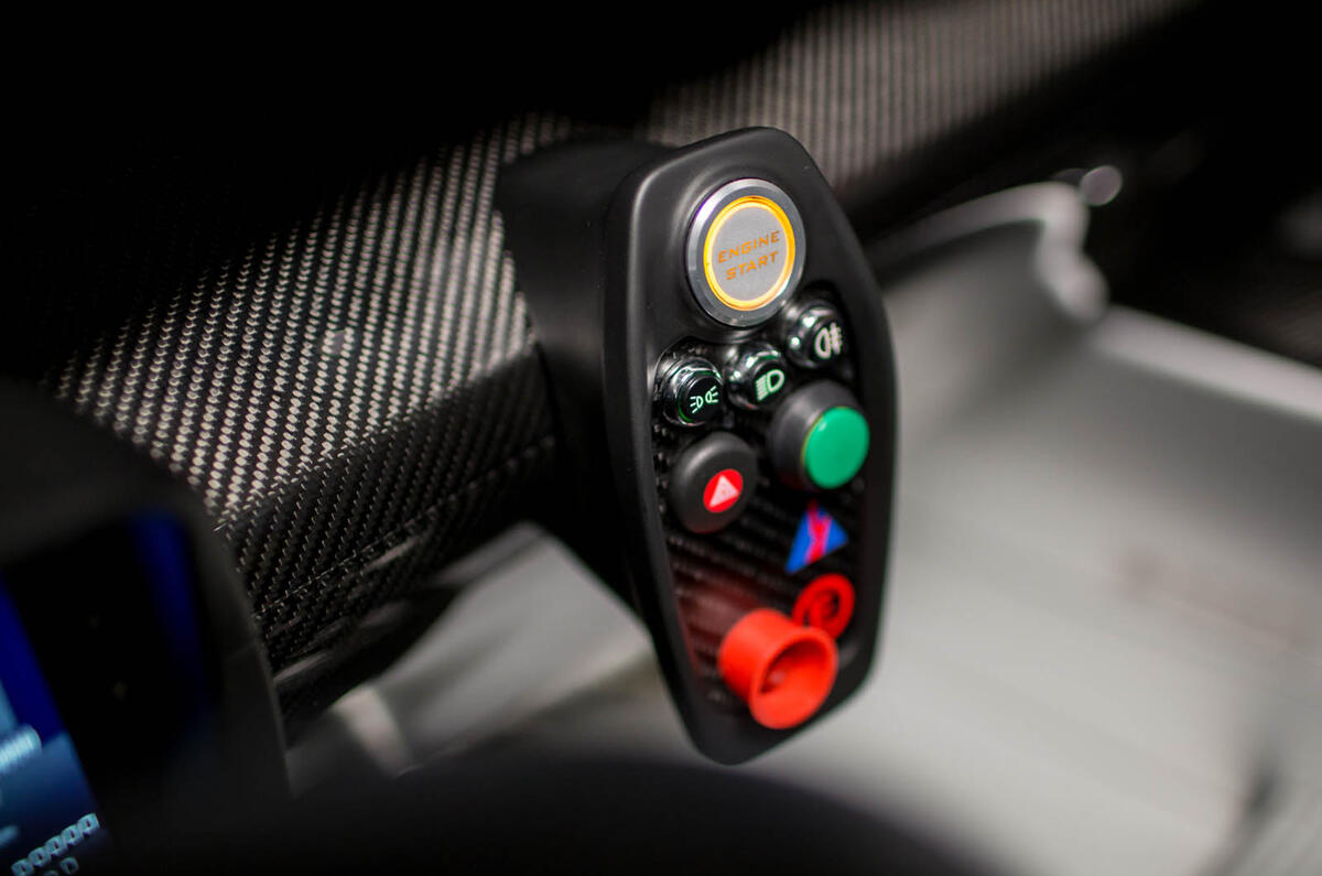 Lotus 3-Eleven 430 review switchgear