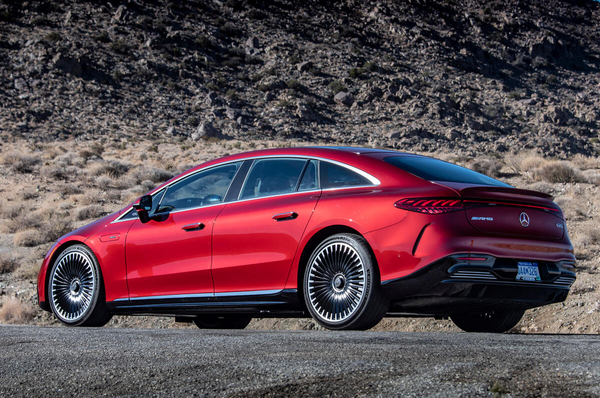 12 Mercedes AMG EQS 53 2021 : premier essai routier - arrière statique