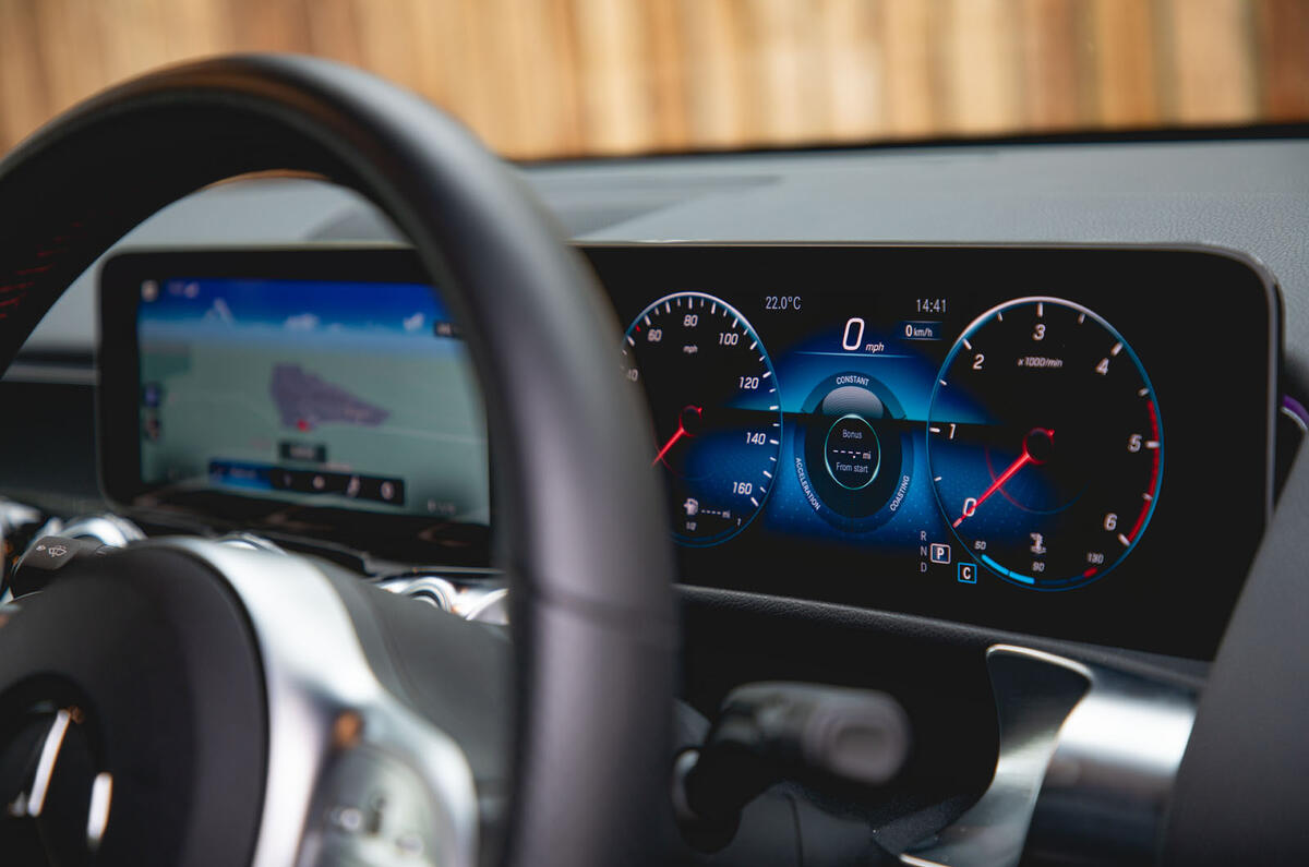 Mercedes-Benz GLB 2020 road test review - instruments