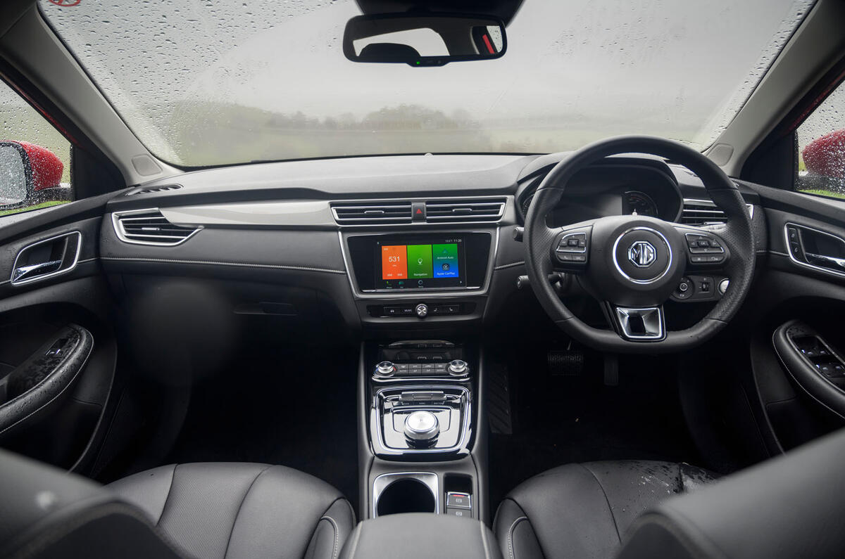 MG 5 SW EV 2020 Révision de l'essai routier - tableau de bord