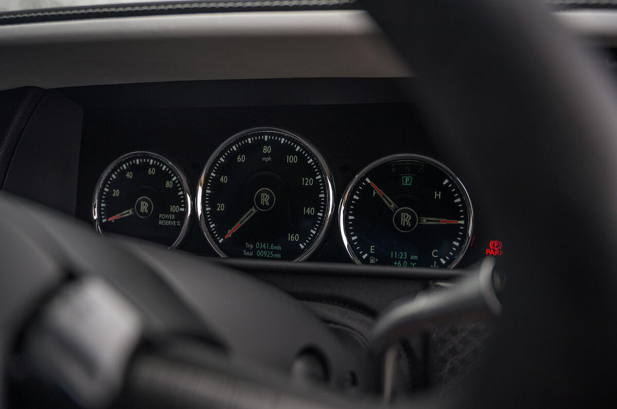 Rolls Royce Cullinan 2020 road test review - instruments