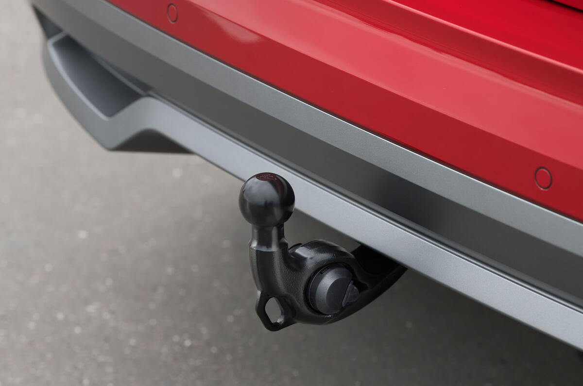 Skoda Kamiq 2019 road test review - towbar