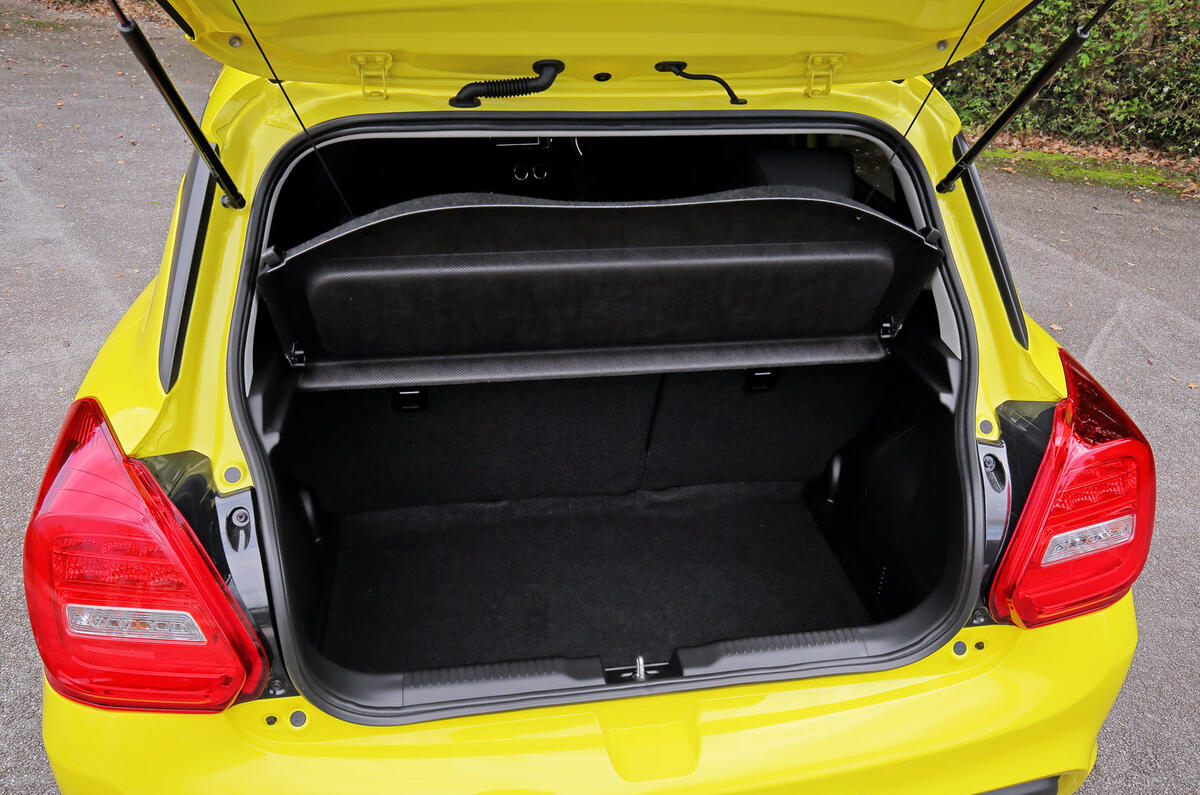 Suzuji Swift Sport Japan-spec review boot space