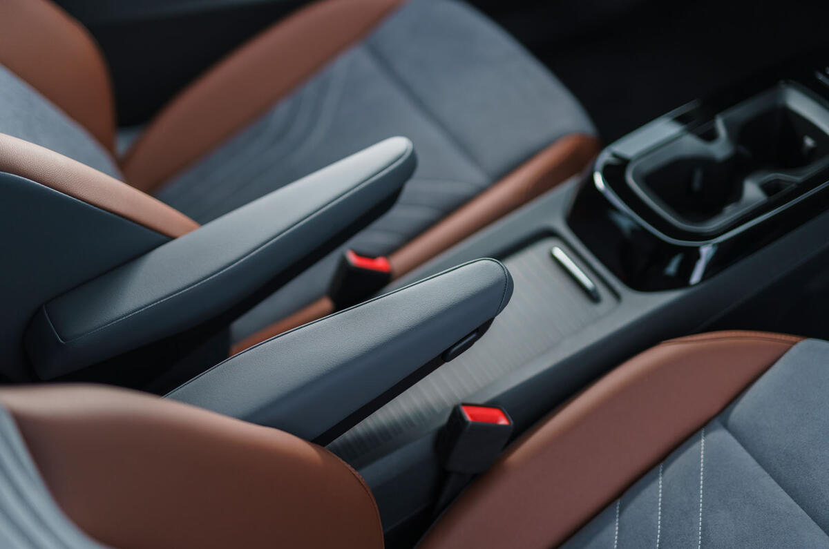 12 volkswagen id 4 2021 uk first drive review centre console