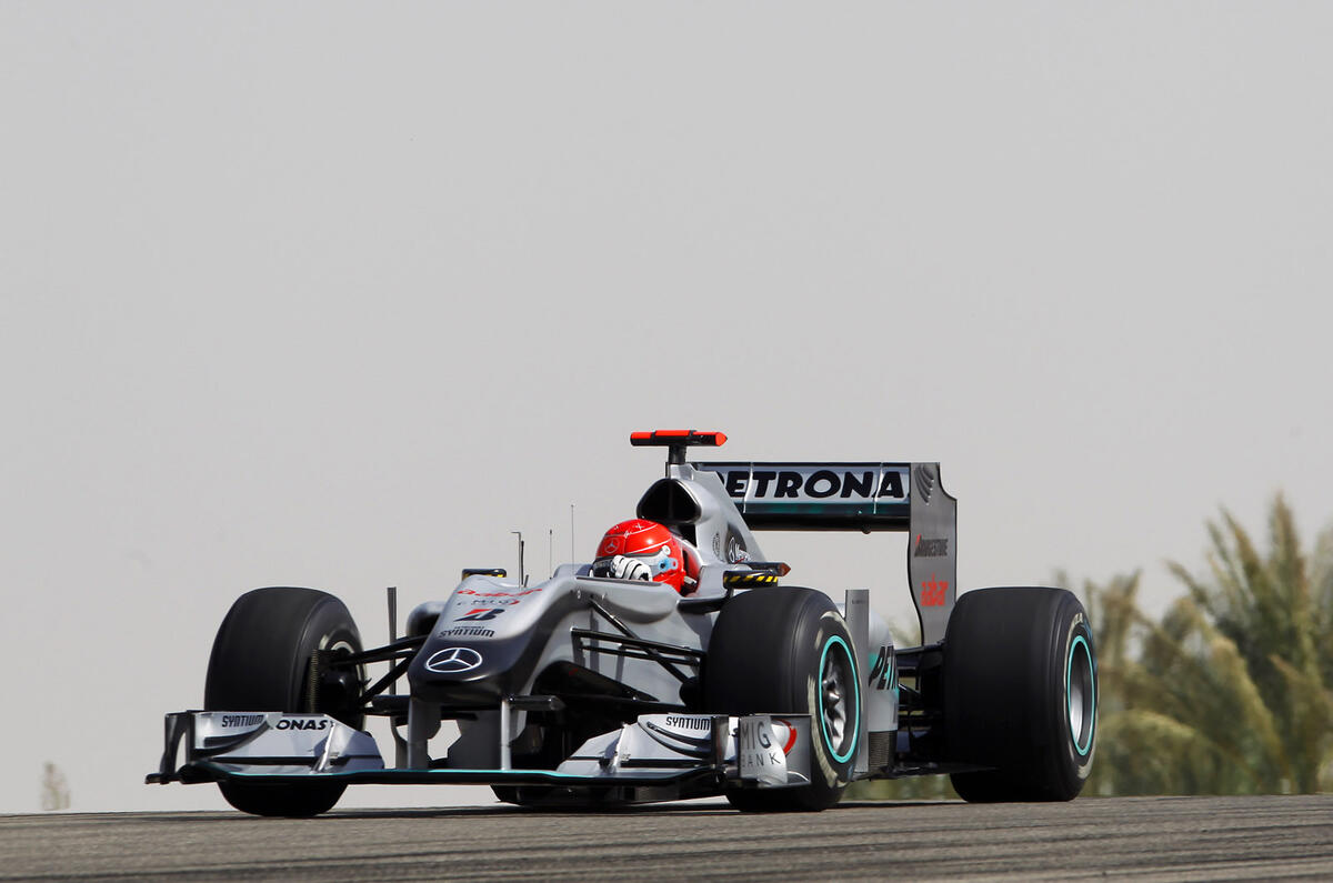 Mercs fight back in Bahrain F1