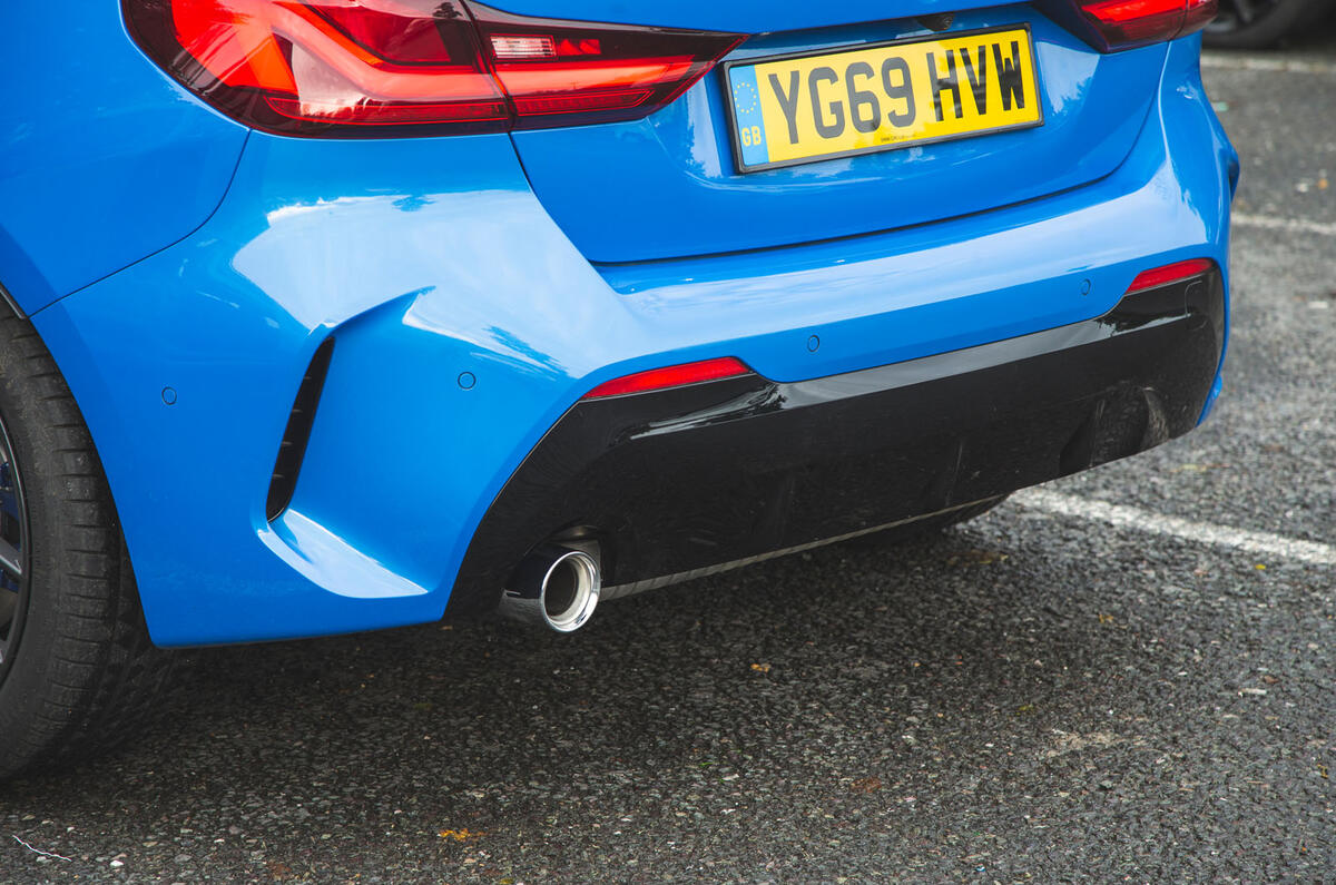 BMW 1 Series 118i 2019 road test review - rear bumper