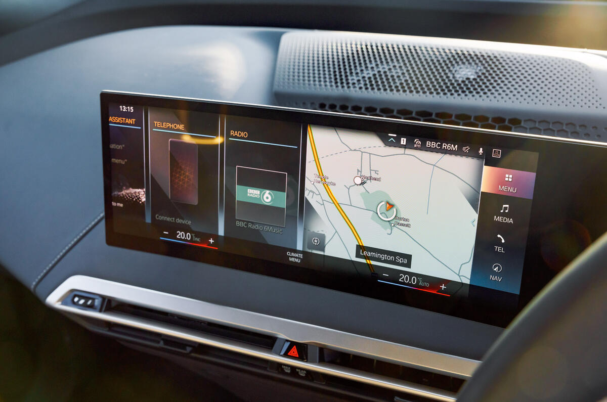 13 BMW iX 2022 road test review infotainment