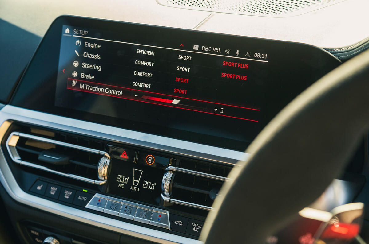 13 BMW M4 CSL RT 2022 drive modes