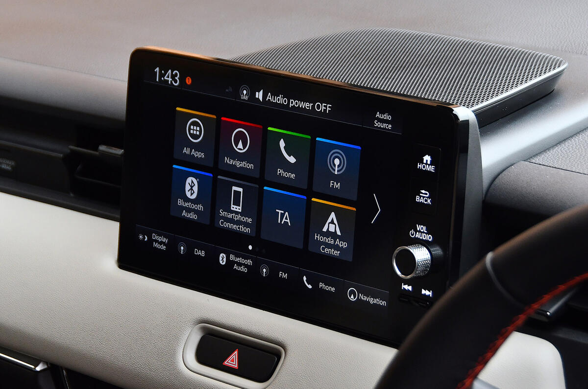 13 Honda HR V 2021 road test review infotainment