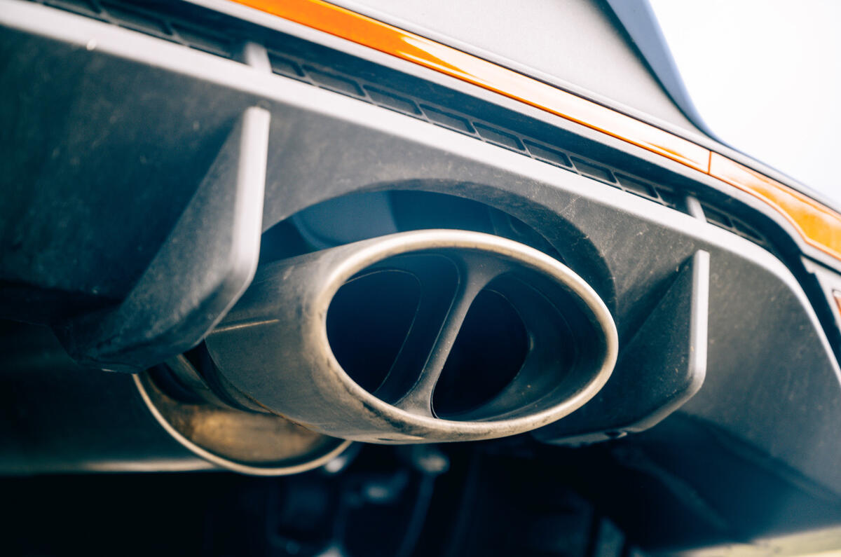 13 Hyundai i20 N 2021 RT exhaust