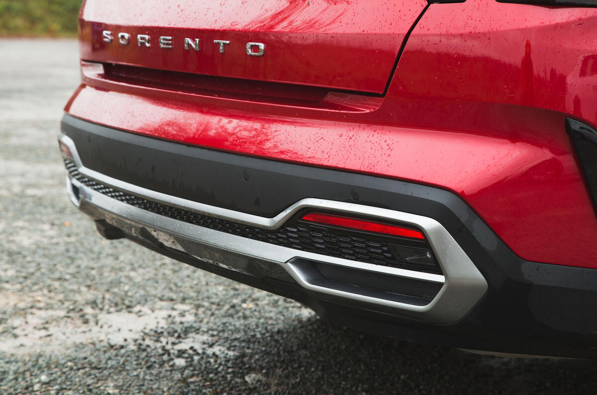 13 Kia Sorento 2021 road test review exhaust trim